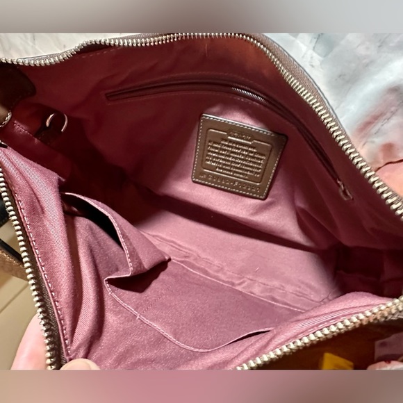 Coach bag | EUC | convertible strap | brown pebbled leather w/maroon inside - Picture 4 of 6